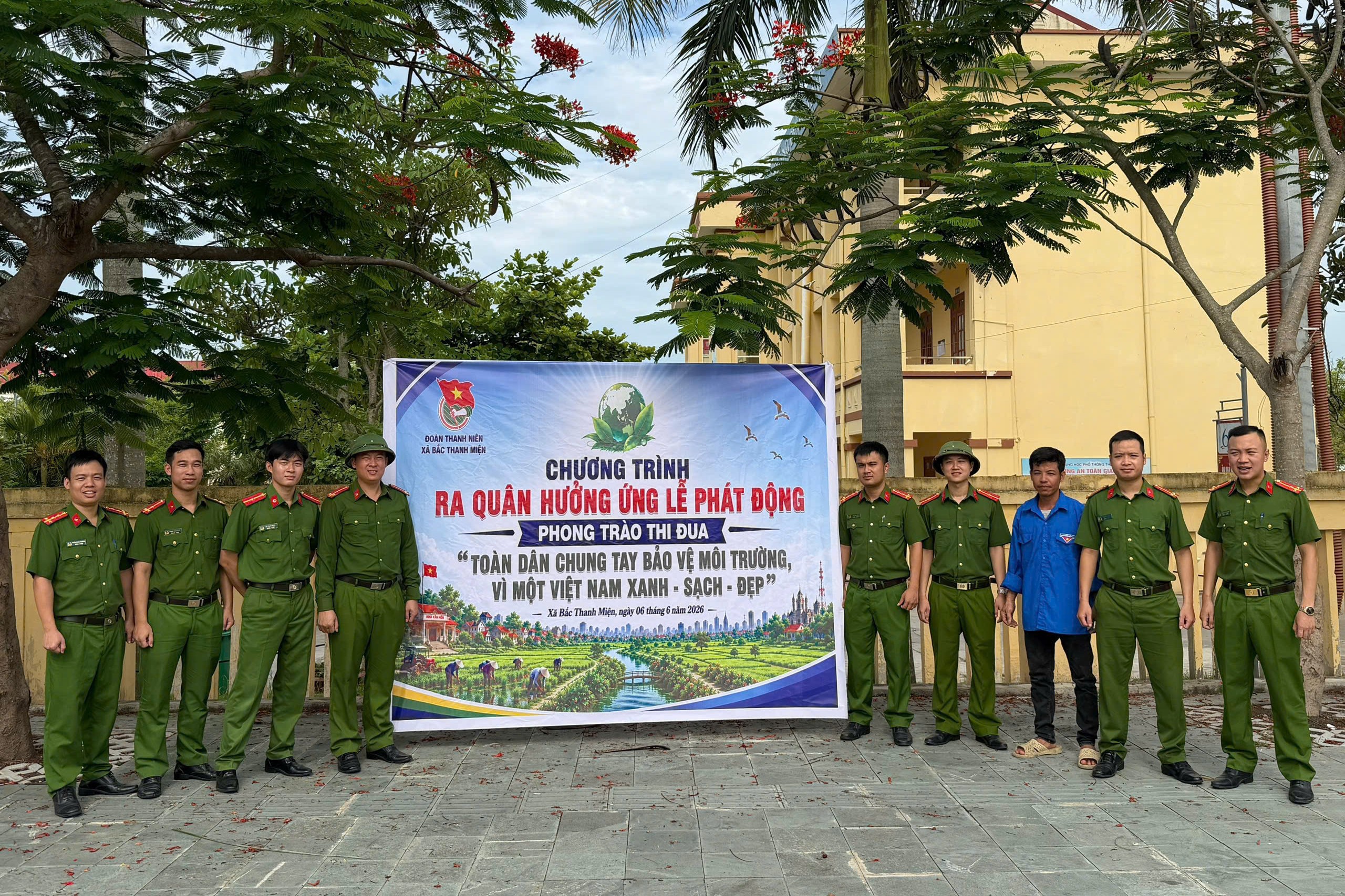 Công an xã Bắc Thanh Miện tham gia Lễ phát động phong trào thi đua “Toàn dân chung tay bảo vệ môi trường, vì một Hải Phòng xanh - sạch - đẹp”